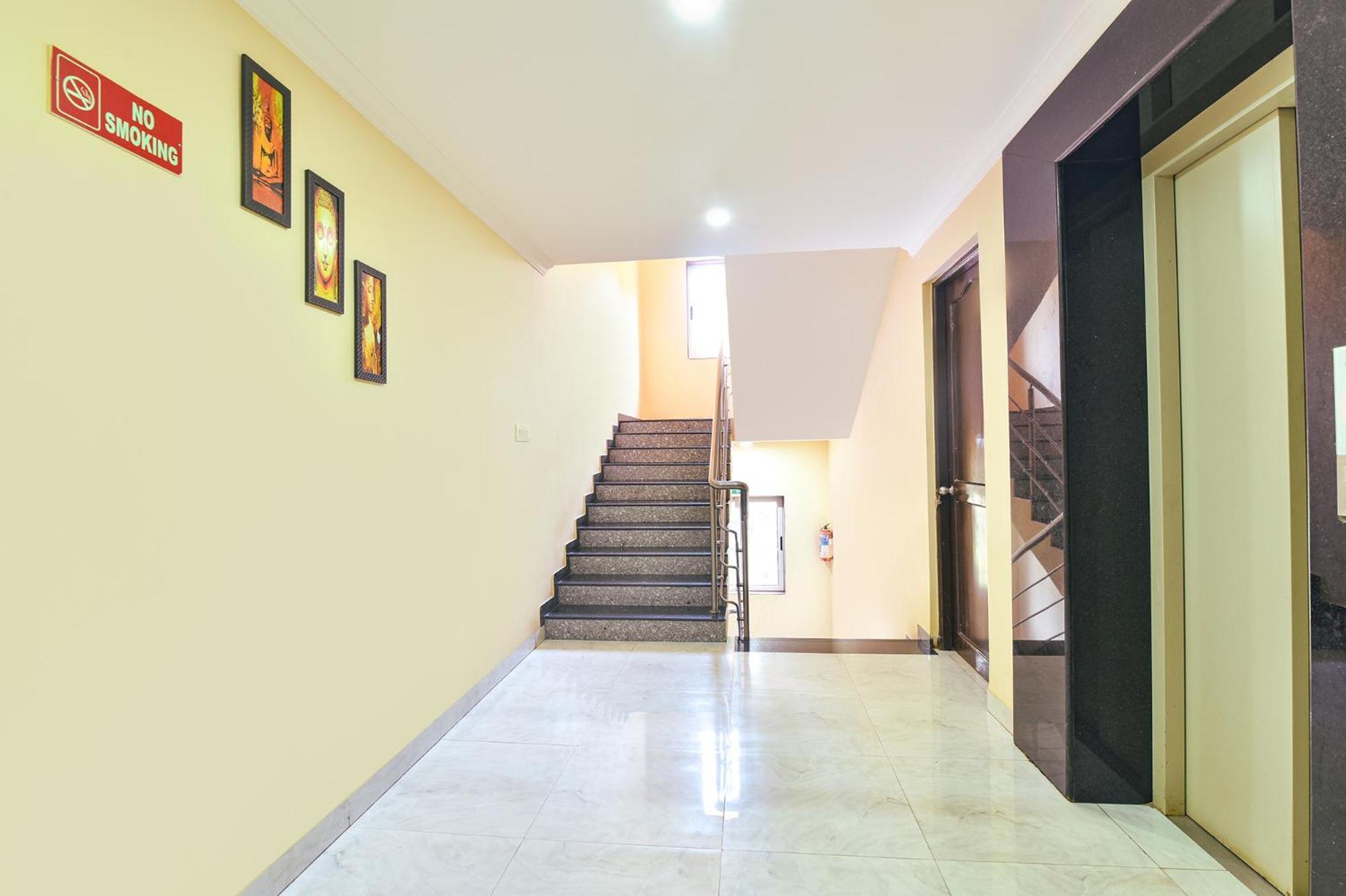 Fabhotel Prime Sai Swastik - Nr Candolim Beach Nerul  Exterior photo